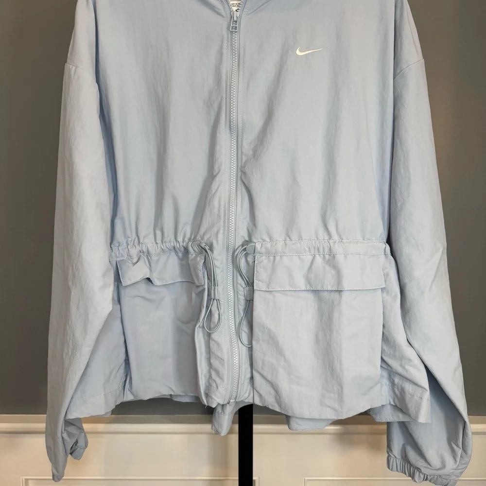 Nike Light Blue Hooded Windbreaker Jacket Women’s Medium‎ Drawstring Waist - Picture 4 of 10